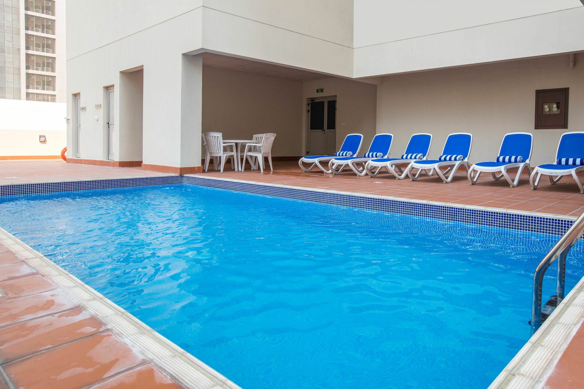 Aspire Tower Apartment Манама Екстериор снимка
